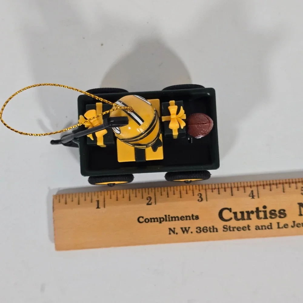 Green Bay‎ Packers Football Helmet Wagon Christmas Ornament Plastic Fan Gift